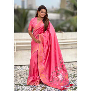 Sari en soie Pichwai tissé Zari rose pâle Elite Weaves, vêtements indiens et pakistanais, 650g - Product Image 1