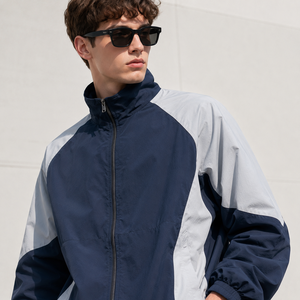 Conjunto Deportivo Cortavientos Personalizado Unisex, 100% Poliéster Ecológico con Tela con Memoria |   Chaqueta y Pantalones Deportivos con Cierre Completo - Product Image 3