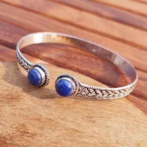 Bracelets tendance en laiton avec pierres précieuses naturelles pour le bien-être, le soulagement du stress, la purification énergétique et le style bohème, disponibles au meilleur prix - Product Image 3