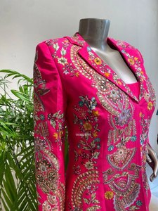 Ensemble Blazer et Palazzo de Luxe pour Femme en Chiffon Brodé de Paillettes Florales |   Costume de soirée de créateur en deux pièces - Product Image 3