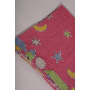 ผ้าห่มลายดอกไม้สไตล์วินเทจ Lavinas ผ้าควิลท์คันธาทำมือจากผ้าฝ้าย ผ้าคลุมเตียงสไตล์โบโฮอินเดีย ผ้าห่มสองด้าน ของตกแต่งเตียง เป็นมิตรกับสิ่งแวดล้อม - Product Image 4