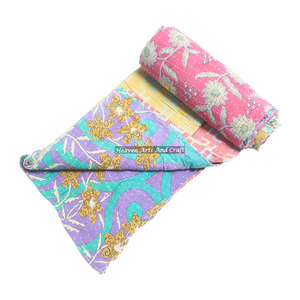 Preciosa Colcha Floral India Hecha a Mano Kantha, Manta Reversible Gudri Cosida a Mano, Pesada, Lavable, Estilo Hotel, Vintage - Product Image 1