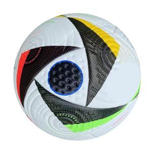 ลูกฟุตบอลฝึกซ้อมแบบมีพื้นผิวสำหรับฝึกทักษะ - Product Image 1