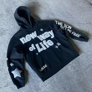 Sweat-shirt à capuche pour homme New Way Of Life, imprimé en relief, style streetwear oversize, en coton tricoté, avec motif étoiles et texte. - Product Image 2