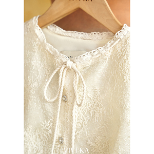 Blusas Transpirables de Encaje Floral Crema para Mujer, Estilo Casual de Verano para Vacaciones, con Cuello de Lazo y Manga Larga, GALI - Product Image 6