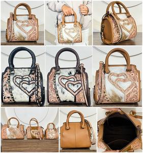 Nouveau sac Speedy en cuir véritable Western Hair On Hide, fait main, avec motif cœur clouté, sac de voyage style cowgirl, sac à main à poignée supérieure et bandoulière - Product Image 3