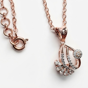 จี้เพชรทรงลูกแพร์สำหรับผู้หญิงพร้อมสายสร้อย |   ทองคำโรสโกลด์ 9K - Product Image 4