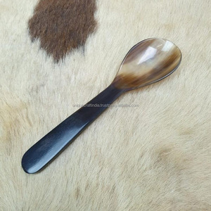 Cuillère à corne artisanale de style nouveau à partir de corne de buffle d'eau naturelle Cuillère Décoration d'intérieur par Unique Craft India - Product Image 3