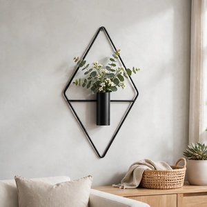 ANIS and SONS AS-008 Support mural triangulaire en fer noir pour vase, pot de fleurs suspendu, décoration minimaliste moderne faite à la main, support pour plantes - Product Image 4