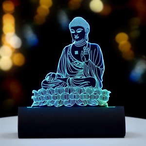 Vente flash : Idole de Bouddha LED pour tableau de bord de voiture avec éclairage alimenté par USB et design élégant en acrylique, disponible à bon prix. - Product Image 1