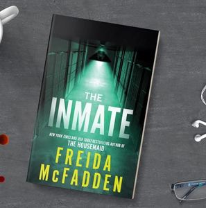 THE INMATE โดย เฟรีดา แมคแฟดเดน หนังสือปกอ่อน นวนิยายระทึกขวัญและลึกลับ - Product Image 1