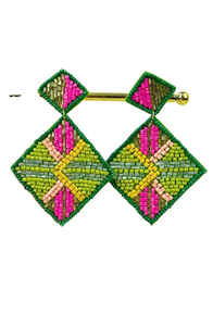 Boucles d'oreilles créoles élégantes et tendance, faites à la main, brodées de perles de rocaille, plaquées argent, couleur personnalisable, pour mariages, fêtes, événements festifs, ethniques - Product Image 4