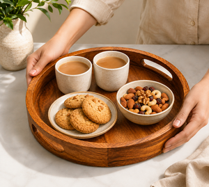 Plateau de service rond en bois de luxe avec poignées, plateau décoratif en bois naturel fait à la main pour table à manger, petit-déjeuner, café, thé - Product Image 1