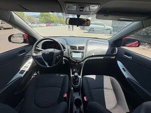 Voitures d'occasion chinoises à bas <span class=keywords><strong>prix</strong></span> 2016 2017 2018 <span class=keywords><strong>Hyundai</strong></span> <span class=keywords><strong>Accent</strong></span> <span class=keywords><strong>2014</strong></span> 1.4L Manuelle Conduite à gauche - Product Image 5