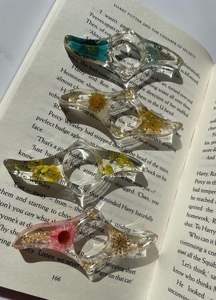 Support de page de livre en résine pour lecteur au pouce |   Cadeau de lecture unique pour les amateurs de livres et les étudiants - Product Image 3