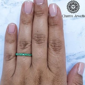 Anillo de Compromiso Charm Jewells con Moissanita, Banda de Eternidad, Plata 925, Chapado en Oro de 14K, Engaste de Garras, Corte Cojín, Clásico para Mujer, Certificado IGI - Product Image 2