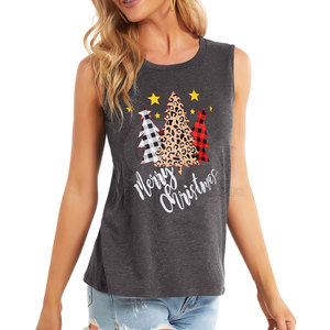 Cómoda camiseta sin mangas navideña para mujer con diseño de árbol de Navidad para ropa informal navideña. Camiseta sin mangas navideña para mujer. - Product Image 4