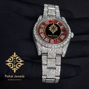 นาฬิกาข้อมือผู้หญิง Pahal Jewels หรูหรา ประดับเพชร ตัวเรือนสแตนเลส ขนาด 40 มม. หน้าปัดสีแดง ระบบควอตซ์  คริสตัลแซฟไฟร์ โมอิสซาไนต์ - Product Image 4