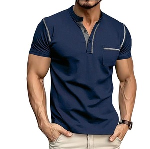 Camiseta de Manga Corta con Cuello en V para Hombre, Corte Ajustado, Color Azul Marino Sólido, Tejido de Algodón, Estilo Casual, con Bolsillo y Detalles en Contraste - Product Image 1