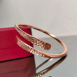 Brazalete Espiral de Cobre Hecho a Mano, Brazalete de Cobre con Energía Espiral para el Bienestar Holístico - Product Image 6