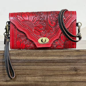 Sac bandoulière mini pour femme en cuir véritable fait main style vintage, élégant, motif floral rouge, pochette multifonctionnelle en cuir pour espèces - Product Image 2