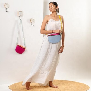 กระเป๋าคลัทช์สะพายข้างหนังแท้ของผู้หญิงสไตล์โบฮีเมียนแบบซองประดับเพชรกระเป๋าแบบมีขอบแบบญี่ปุ่น - Product Image 1