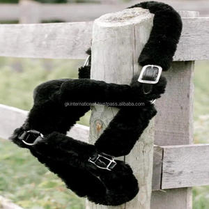 Collier de tête de licou de cheval en cuir noir ou havane au design personnalisé Équipement de cheval licou en cuir équestre avec rembourrage en vison doux - Product Image 3