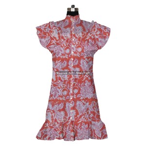 Tunique décontractée bohème en pur coton à imprimé floral terreux, style indien Bagru, pour l'été – Vêtements d'Inde et du Pakistan - Product Image 1