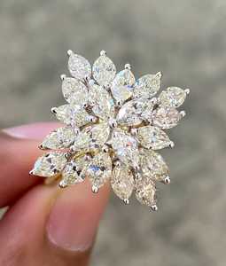 Anillo Floral con Diamante Cultivado en Laboratorio de Corte Marquise de 4.00CT Aproximadamente, Oro Sólido de 18K, Regalo de Lujo para Compromiso, Boda o Fiesta para Novia - Product Image 1