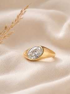 Bague de fiançailles solitaire en or massif avec diamant de laboratoire ovale de 2 carats, bijoux fins certifiés IGI, couleur E, pour femme - Product Image 5