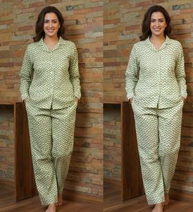 Conjunto de Pijama y Ropa de Estar para Mujer, Tejido Térmico Tradicional de Algodón con Estampado a Mano y Bordado a Máquina, Exportación India - Product Image 5