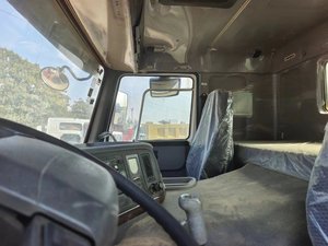 Camion-citerne à eau d'occasion Sinotruk HOWO 6x4 10 roues, moteur diesel, 20000 litres, 20m³, 25m³, vente directe usine - Product Image 4