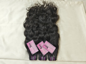Extensiones de Cabello Humano Virgen Indio 100% Sin Procesar, Rizado, con Cutícula Alineada - Product Image 3