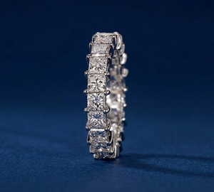 แหวนเพชรเลี้ยงในห้องปฏิบัติการแบบ Eternity คลาสสิก แหวนทอง 14K ทรง Princess Cut สำหรับงานแต่งงาน 3.50 กะรัต - Product Image 3