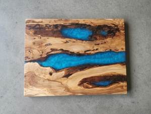 Tabla de Cortar de Madera con Resina Epoxi de Bordes Suaves, Hecha a Mano, para Cocina Profesional - Product Image 3