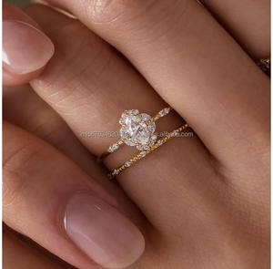 Anillo de compromiso y boda unisex de oro blanco de 14k con diamante marquise cultivado en laboratorio IGI, engaste de púas, estilo vintage, para aniversario - Product Image 1