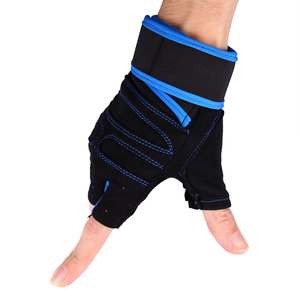 Gants de musculation respirants en cuir à demi-doigts avec sangle de poignet réglable, rembourrage en gel, fermeture auto-agrippante et antidérapants pour l'extérieur et la salle de sport - Product Image 3