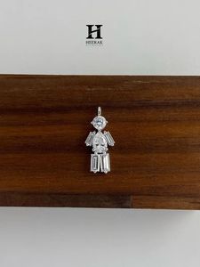 Colgante de Diamante con Forma de Figura Única, Corte Mixto, Joyería Fina de Oro de 14K - Product Image 3