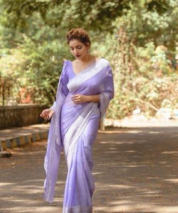 Sari de Seda Morado con Borde Plateado, Traje Tradicional Indio para Bodas, para Mujer - Product Image 5