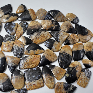 AMAN GEMS - Cabochons en quartz naturel poli - Lot en vrac |   Pierres précieuses en vrac de formes variées, jeu de couleurs |   Bijoux certifiés par une tierce partie - Product Image 5