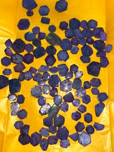 Rubi Natural Trapiche en Rodajas, Corte Hexagonal, Certificado por Terceros para la Fabricación de Joyas, Como se Muestra en la Imagen - Product Image 2