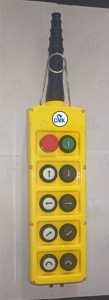 Control de velocidad dual CMK para grúas EOT, clasificación IP65, con 2 a 14 pulsadores y parada de emergencia, fabricado en India. - Product Image 3