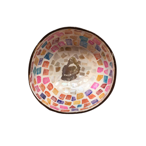 Centro de Distribución Mayorista de Cuencos de Coco Ecológicos con Grabado Personalizado y Acabado Brillante de Global Essence - Product Image 3