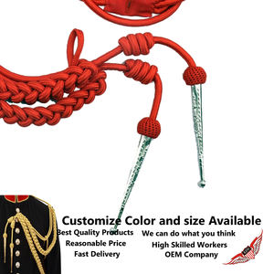 Aiguillette en soie rouge avec étiquettes dorées - Product Image 3