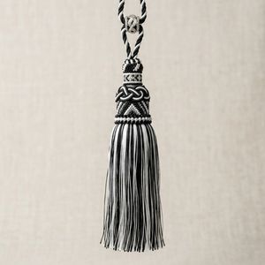Fil de coton doux à pompon, idéal pour les accessoires vestimentaires et l'artisanat, design élégant, léger et durable - Product Image 6