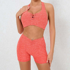 Ensemble d'entraînement fitness pour femmes : soutien-gorge de sport et short extensible – Vêtements actifs pour l'exercice, les séances de yoga et la gym - Product Image 1