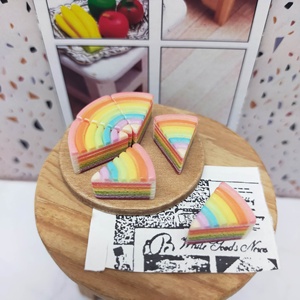 Figura de Resina de Pastel Arcoíris, Mini Adorno de Postre, Decoración Artesanal Pintada a Mano, para Manualidades, para Mayores de 14 Años - Product Image 2