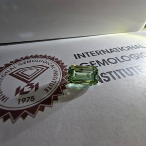 Diamante Cultivado en Laboratorio, Corte Esmeralda, 5CT, Verde Intenso, Certificado IGI, VS2, Diamante Suelto - Product Image 2