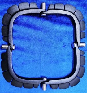 ชุดอุปกรณ์ผ่าตัดทางนรีเวชและระบบปัสสาวะของ Azicon รุ่น Lone Star Retractor System  วงแหวนผ่าตัดแบบยึดติดด้วยตัวเองทำจากเหล็กกล้าไร้สนิม พร้อมตะขอเกี่ยวแบบยืดหยุ่น - Product Image 4