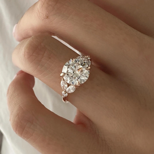 One <b>Stone</b> Oval Cut Lab-Grown Diamond Engagement Wedding <b>Ring</b> 2.35Carat Yellow Gold 14k IGI Certified Luxury Party Gift Jewelry - Product Image 3